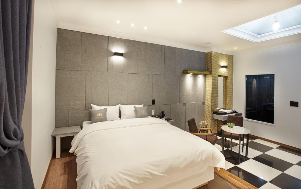 Noble Stay Hotel Gwangju Metropolitan City Екстер'єр фото