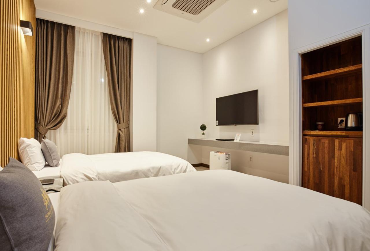 Noble Stay Hotel Gwangju Metropolitan City Екстер'єр фото