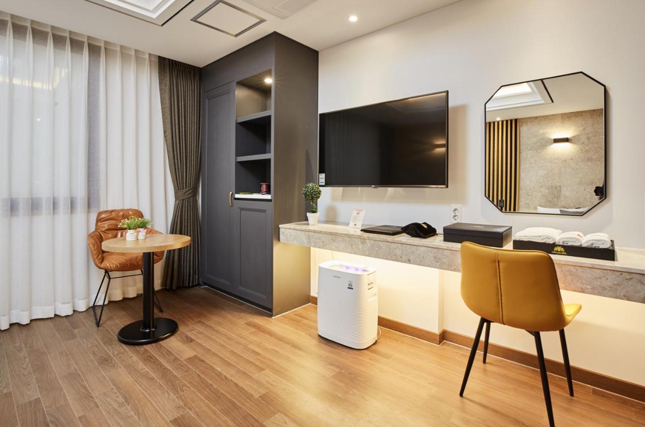 Noble Stay Hotel Gwangju Metropolitan City Екстер'єр фото