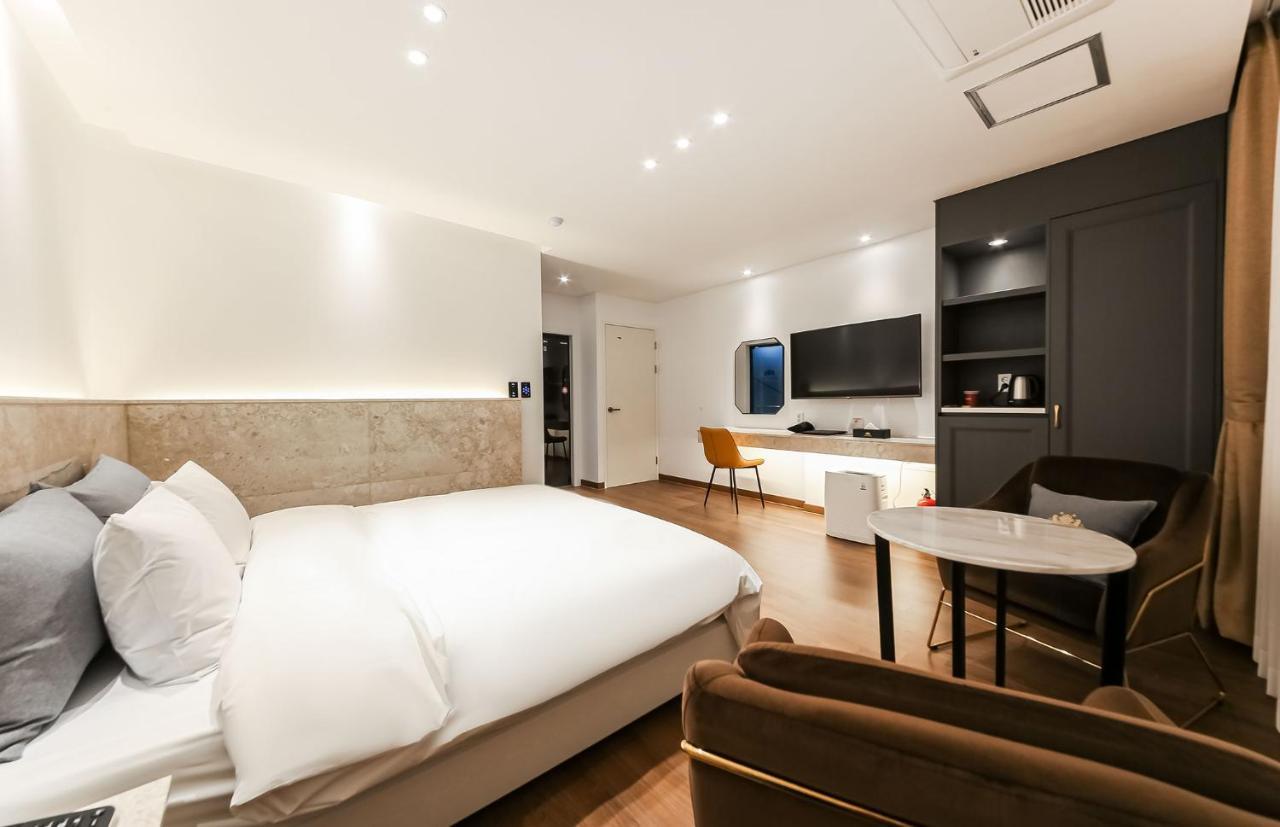 Noble Stay Hotel Gwangju Metropolitan City Екстер'єр фото