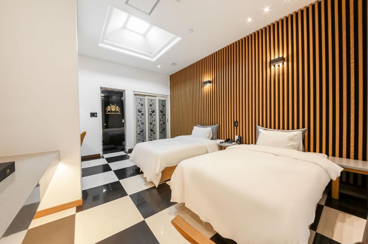 Noble Stay Hotel Gwangju Metropolitan City Екстер'єр фото